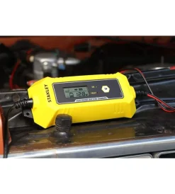 Caricabatterie mantenitore di carica per auto e moto><noscript><img width=