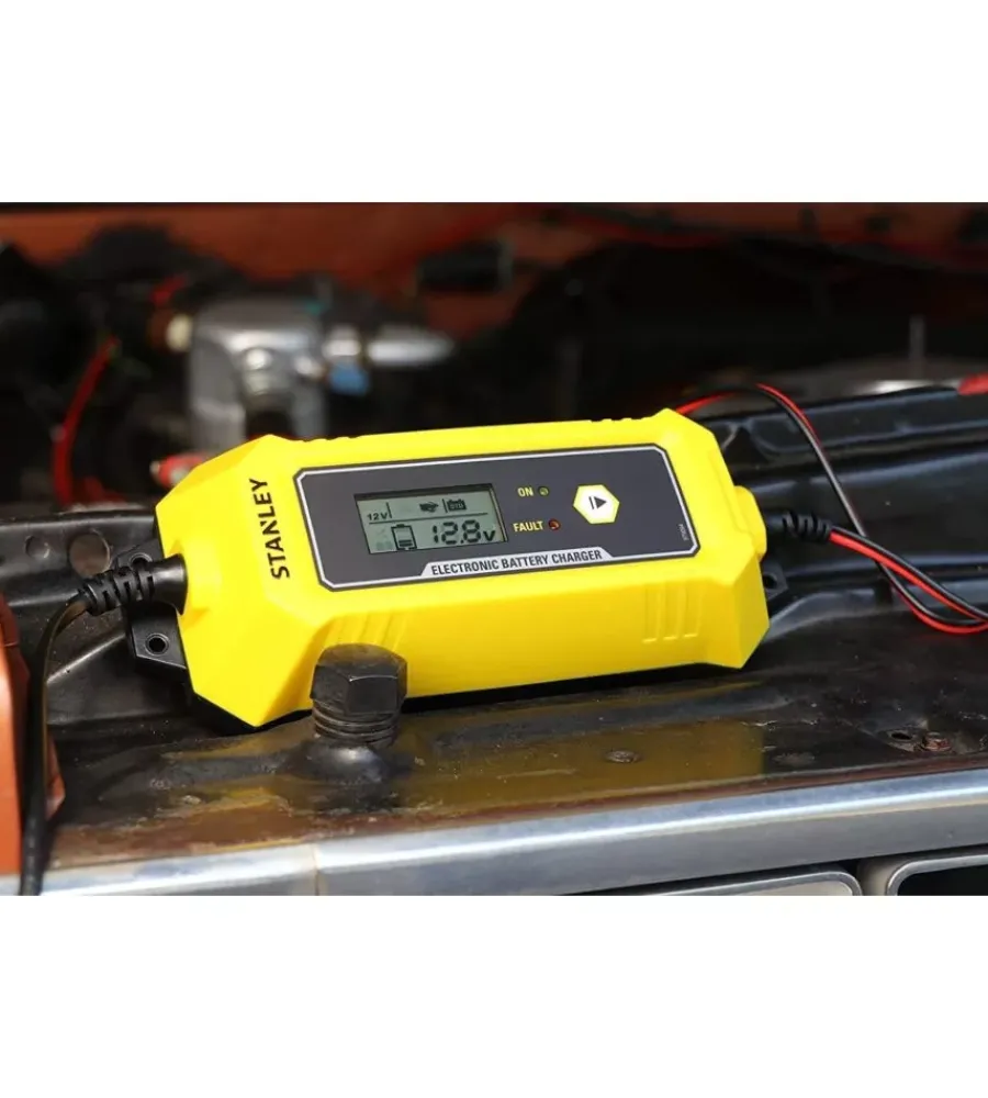 Caricabatterie mantenitore di carica per auto e moto>Stanley